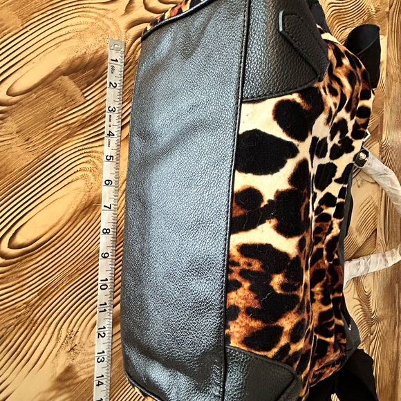 Juicy Couture DayDreamer Bag in Animal print Velour - Picture 7 of 15